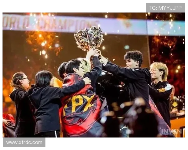 FPX战队的荣耀之路：从默默无闻到精英赛巅峰的奋斗历程