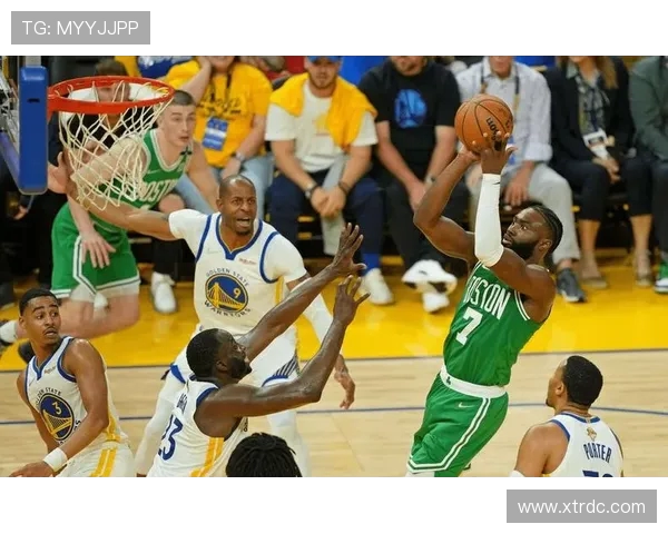 WE战术反击体系解析：如何在英雄联盟中逆转局势与掌控比赛节奏