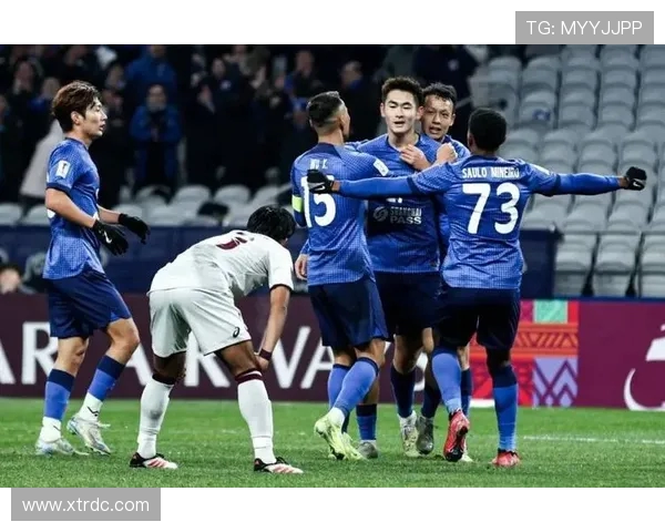 上海申花迎战强敌剑指胜利 球迷期待精彩对决揭开新篇章