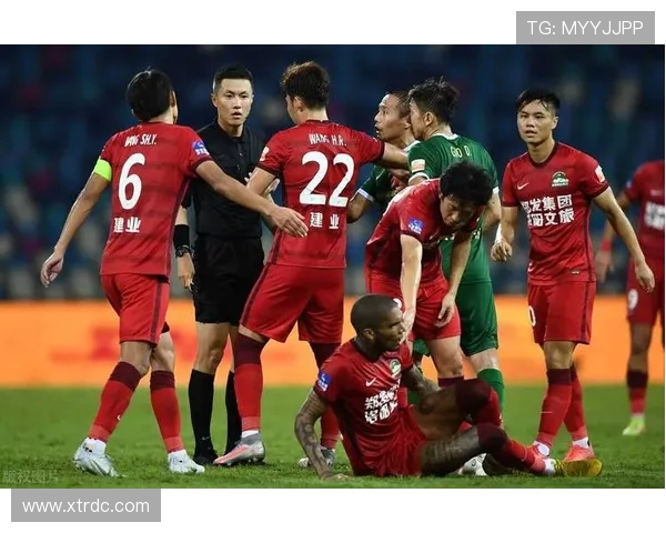 河南队迎战劲旅全力冲击赛季巅峰决战胜负即将揭晓 河南队迎战劲旅全力冲击赛季巅峰决战胜负即将揭晓